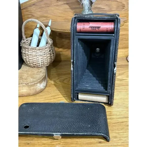 Antique Eastman Kodak NO. 3A FOLDING POCKET KODAK Model B-4 Camera w/ Red Bellow - Picture 11 of 15